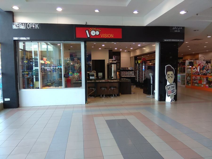 Photo of 100 Vision @ Giant Kuala Terengganu — optical shop in Kuala Terengganu, by Akmal Bajwa · Google