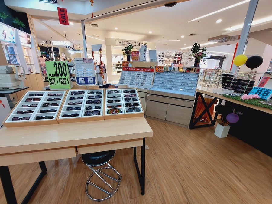 Photo of 100 Vision @ Setapak Central — optical shop in Kuala Lumpur, by Shereen Lowღ · Google