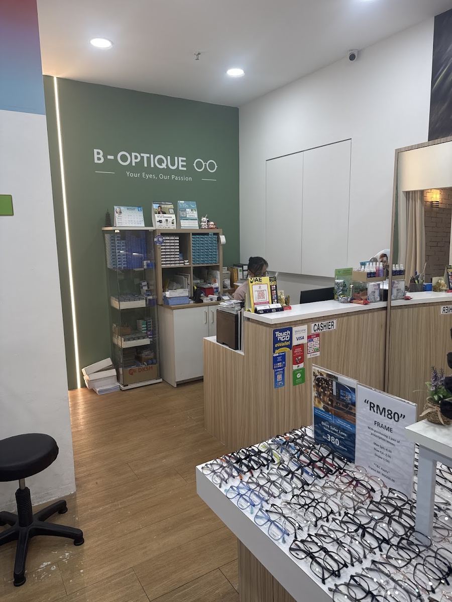 Photo of B Optique Citta Mall — optical shop in Petaling Jaya, by Yazaidi M Yunus · Google