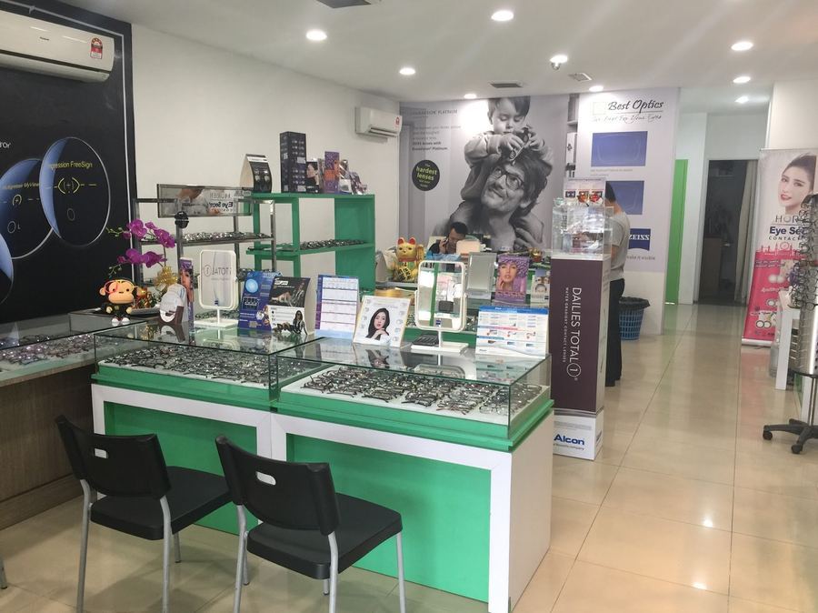 Photo of Best Optics — optical shop in Subang Jaya, by William Wong · Google