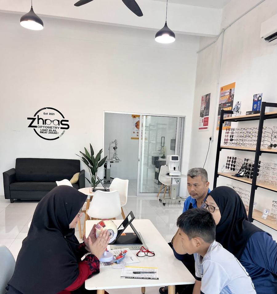 Photo of ZhaaS Optometry — optical shop in Ipoh, by Cikgu Zul Bunga Bangsa · Google